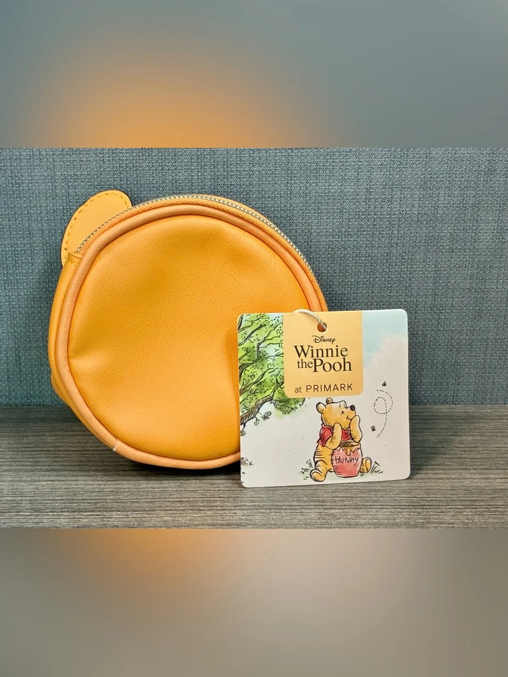 Disneys Tigger Coin and Bag Charm